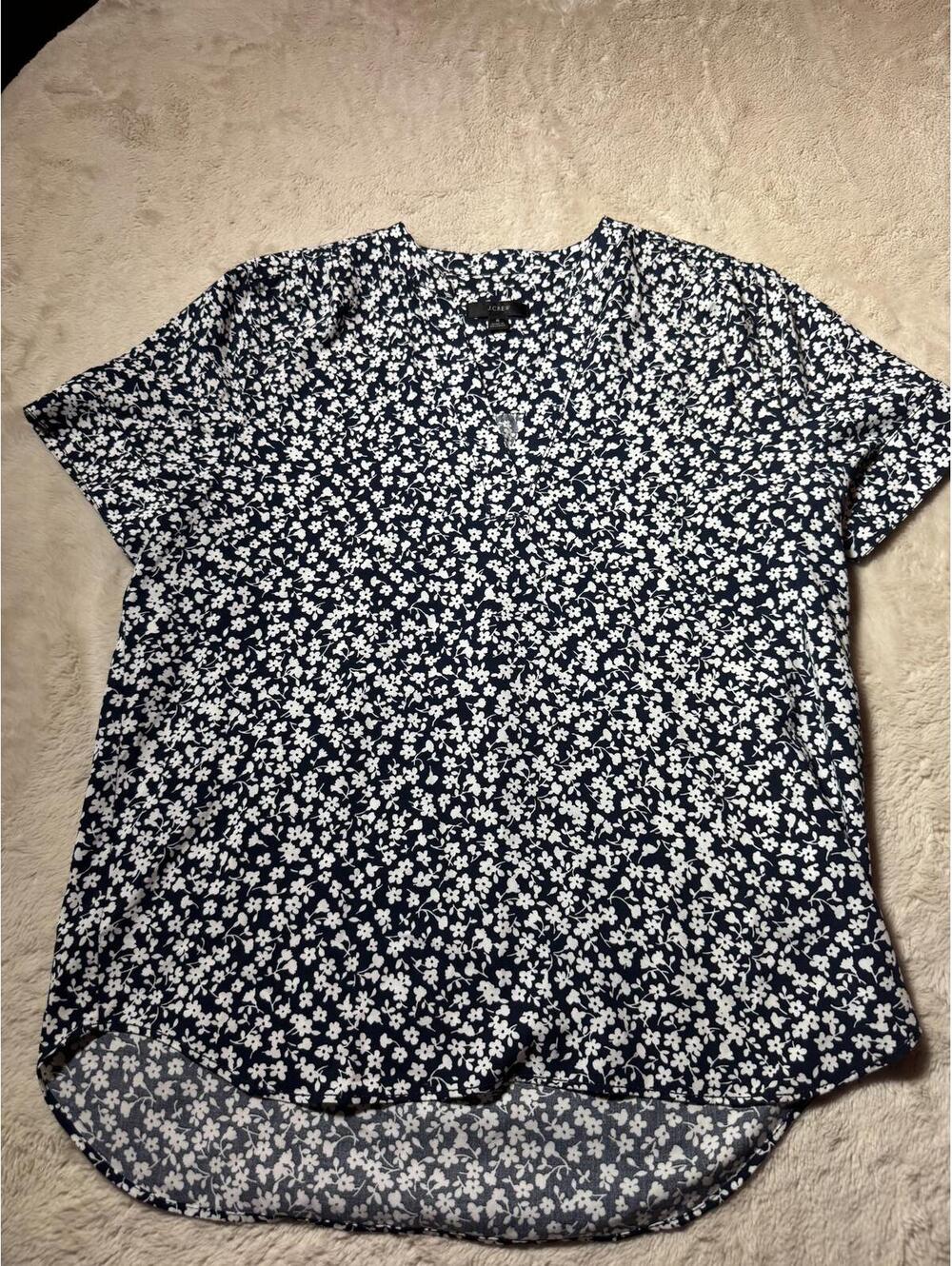 J.Crew Navy Blue Floral‎ Button-Up Blouse, Size Small - Picture 2 of 4